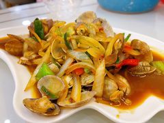 -覃记海鲜美食餐厅