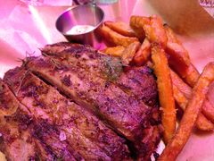 -LESCEDARS Brasserie Bistro香柏树