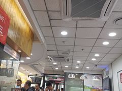 -南城香·饭香串香馄饨香(青年路店)