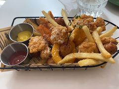 -露露家咖啡店