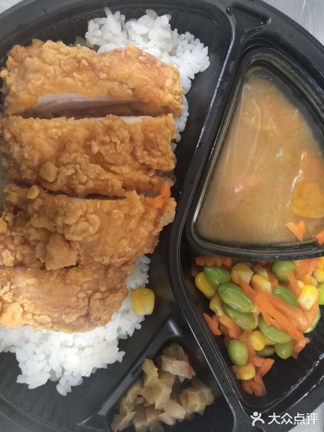 这家评分超高的九龙坡区西式快餐店,来了才知道超值