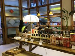 -银米·云南传统过桥米线(双廊黑金冠店)