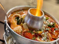 -席娜卡琳火车铁道夜市