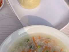 -李与白包子铺(桐梓林店)
