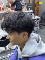 -米可造型烫发染发