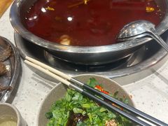-肖肖酸萝卜鱼火锅(总店)