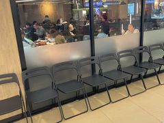 等位区-萨莉亚意式餐厅(大宁音乐广场店)