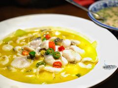酸汤鱼-魔鬼牛蛙小厨•烤鱼•龙虾(上马墩光华时代店)