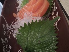 三文鱼刺身&nbsp;（嘿嘿吃了一半的）-将太无二·北美传奇寿司(瑞士公寓店)