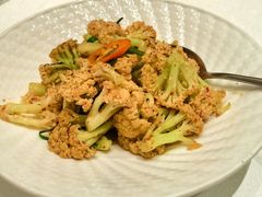 虾酱炒有机花菜-品海楼·大连海胆锅贴馆(东港店)