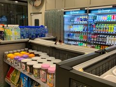 -全家便利店(上海南站站店)