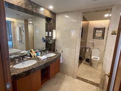 -汕尾巴黎半岛酒店