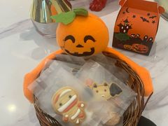 -Fridi Patisserie Cafe