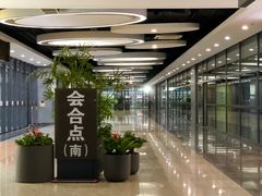 -虹桥火车站-停车场