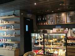 面包甜点陈列柜-星巴克(北京长安商场店)