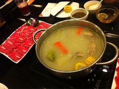 猪骨鸡脚煲-官也街澳门火锅(新源里店)
