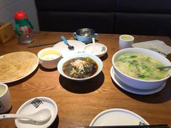 -吕氏疙瘩汤·新鲁菜(新贵和店)