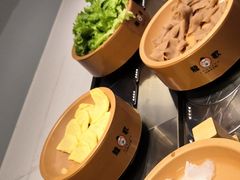 -龍歌自助小火锅(市南金茂湾店)