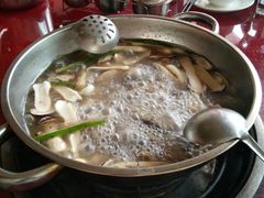 -老石黑山羊毛驴肉火锅(金凯广场店)