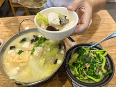 -裕记烧腊连锁餐饮(国商分店)