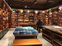 -新华书店(永安路店)