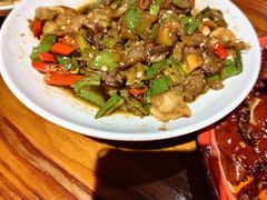 -柴窝堡22号辣子鸡·传承新疆菜