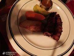 -食间牛排(重庆路万达店)