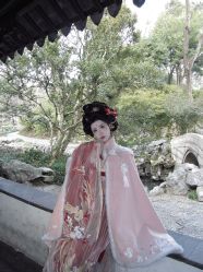 -一揽芳华汉服旗袍体验馆(拙政园店)