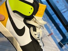 -Air Jordan(世贸天阶店)