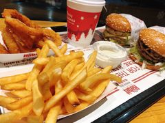 -The Habit Burger Grill 哈比特汉堡(爱琴海店)