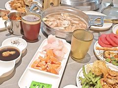 -黑金·寻焰自助百汇·烤肉·火锅(中街店)