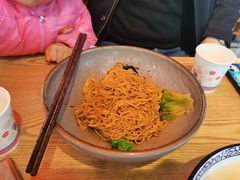 -哇蛙牛功夫面渝都料理(龙阳广场店)