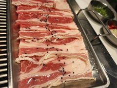 -山野的朋友露营炭火烤肉