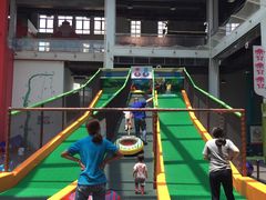 -蒙特利亲子乐园