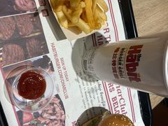 -The Habit Burger Grill 哈比特汉堡(爱琴海店)