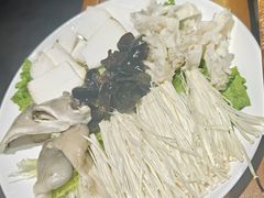 -围炉·云南铜瓢牛肉火锅(桐柏路店)