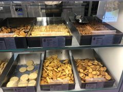 面包甜点陈列柜-上海哈尔滨食品厂(合生汇店)