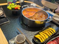 -鹿鸣山草本茶香火锅(园西路店)