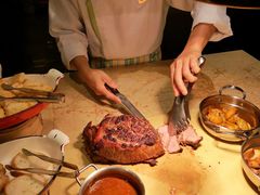 -大中华希尔顿酒店-念自助餐·嗨啤·小龙虾