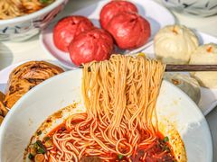 -李与白包子铺(桐梓林店)