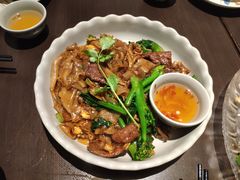 泰式炒牛河-大头虾越式风味餐厅(光明广场店)