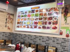 大堂-东北福源铁锅炖