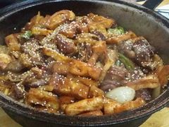 羊排炕锅肉-老钟家烤羊排·敦伊阁清真餐厅胡羊焖饼
