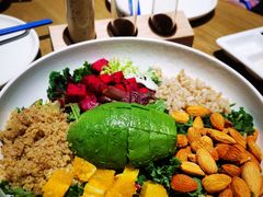 牛油果沙拉-小大董·烤鸭(凤凰汇店)