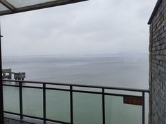 -鹰龙海畔度假酒店(咸祥店)