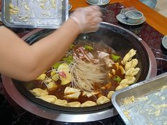 -边江铁锅炖鱼(振八街店)
