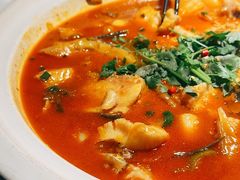 -魏铭鱼头捞饭(晋阳路店)