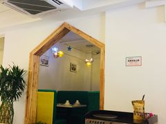 -张大师鸭爪爪特色干锅(南湖店)