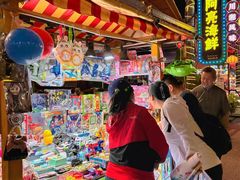 -三亚火车头万人海鲜广场