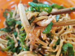 青椒干子肉丝干挑面-五村饭店